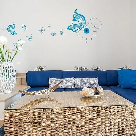 Sleeps 10 Pool Air Con Wifi *