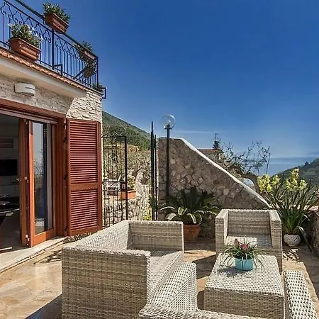 Tatil Evi Sleeps 10 Pool Air Con Wifi Nerano